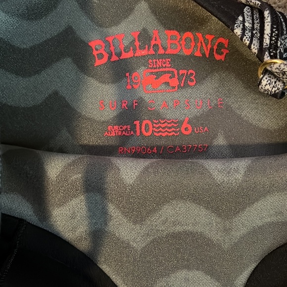 Billabong bathing suit too small - Picture 2 of 6
